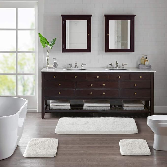 Suchtale Non Slip Shaggy Microfiber Bath Mat, 16 x 24, White - Thick Plush Absorbent Mat - Machine Washable, for Bathroom & Shower