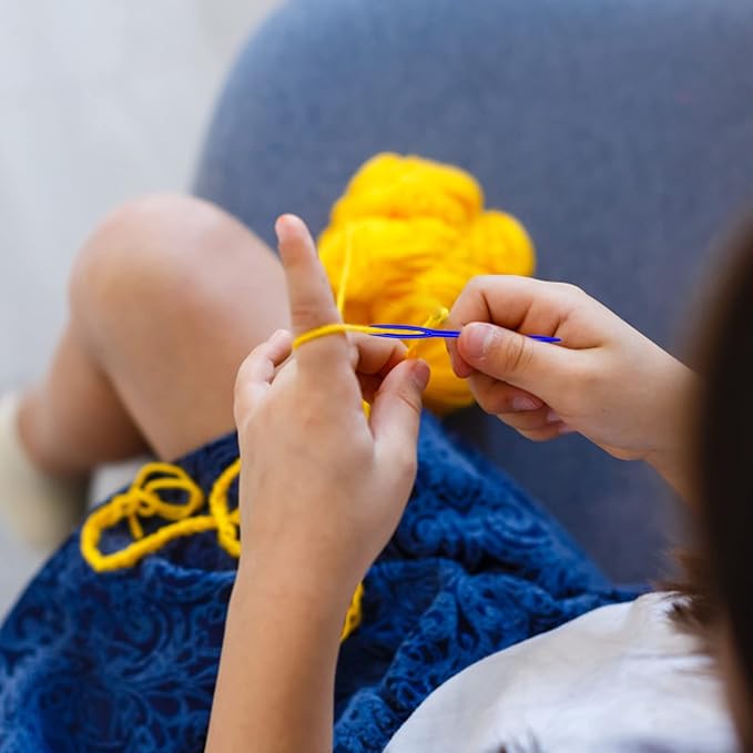 LoveInUSA 100PCS Yarn Needles for Kids & Beginners, 2.7inch Large Eye Plastic Knitting Sewing Needles for Crochet, Weaving, Tapestry, Christmas Craft Gifts, DIY Sewing Handmade Crafts