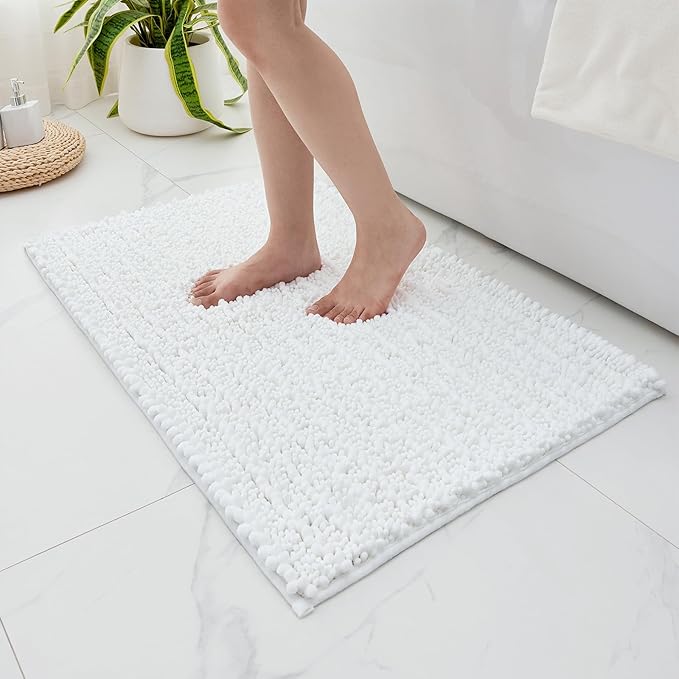 Small Bathroom Rug Non Slip Washable White Bath Mat 20x32 Super Absorbent Soft Bathroom Floor Mat Chenille Bath Rug for Shower Tub
