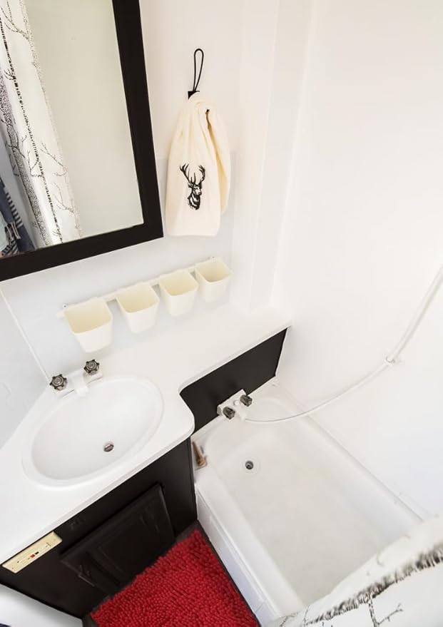 Non-Slip Bath Rug,Extra Soft Microfiber Bedroom Shag Carpet with Anti-Slip Backing,Water/Dust Absorbent Fast Dry Shower Mat,Sound Insulated Stairs Pad,Machine Washable (Red,12 x 19 Inches)