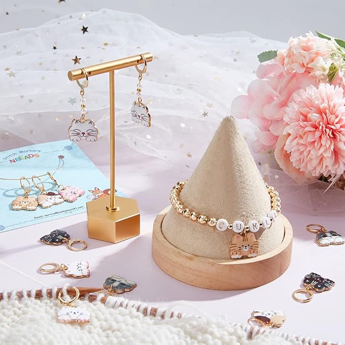 NBEADS 14 Pcs Cat Stitch Markers, Alloy Enamel Crochet Stitch Marker Charms Locking Stitch Marker with 304 Stainless Steel Clasp for Crochet Weaving Sewing Accessories Quilting Jewelry Making