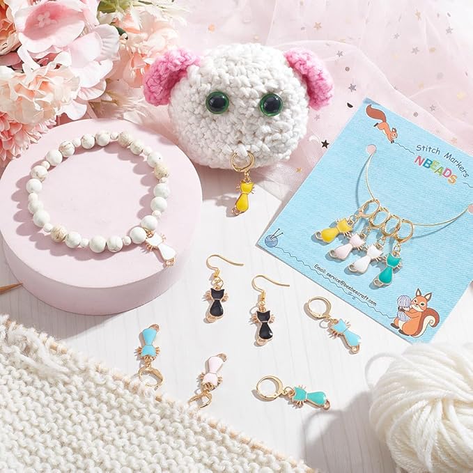 NBEADS 24 Pcs Cat Stitch Markers, Enamel Alloy Crochet Stitch Marker Charms Removable Locking Stitch Marker for Knitting Weaving Sewing Accessories Quilting Handmade Jewelry