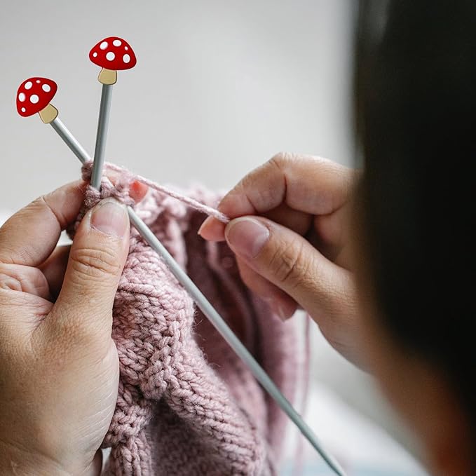 SPANSEE 4 PCS Mushroom Stitch Stoppers, Knitting Needle Point Protectors, Knitting Needle Stoppers, Needle Hugger, Knitting Accessories, Knitting Supplies fit Size 2-13 (2.75mm-9mm) Needles