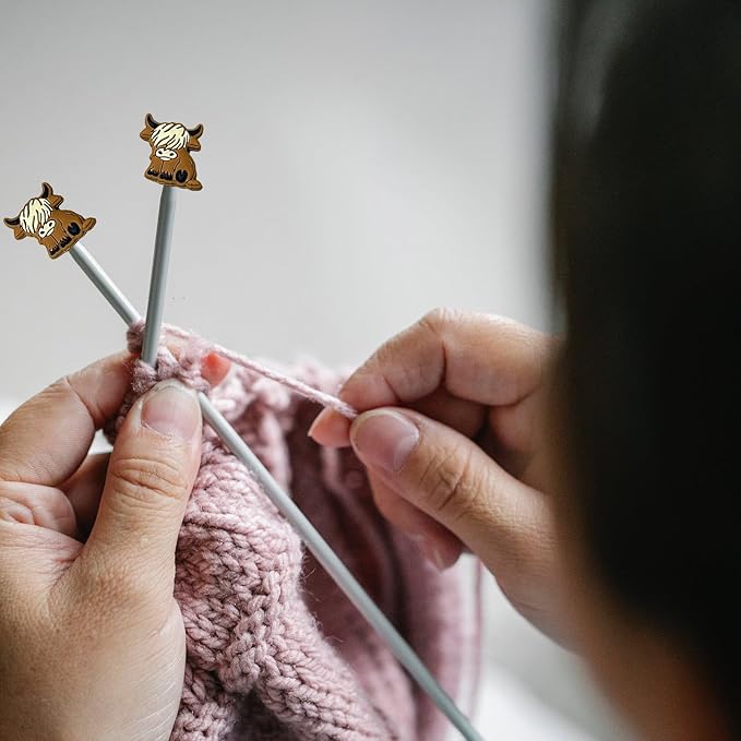 SPANSEE 4 PCS Highland Cow Shape Stitch Stoppers, Knitting Needle Stoppers, Knitting Needle Point Protectors, Knitting Needle End Caps, Knitting Notions fit Size 3-13 (3.25mm-9mm) Needles