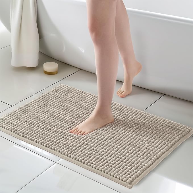 FRESHMINT Thick Chunky Chenille Bathroom Rugs 20"x32", Non-Slip Bath Mat, Soft Bathroom Decor, Cute Shower Mat, Water Absorbent, Washable, Beige