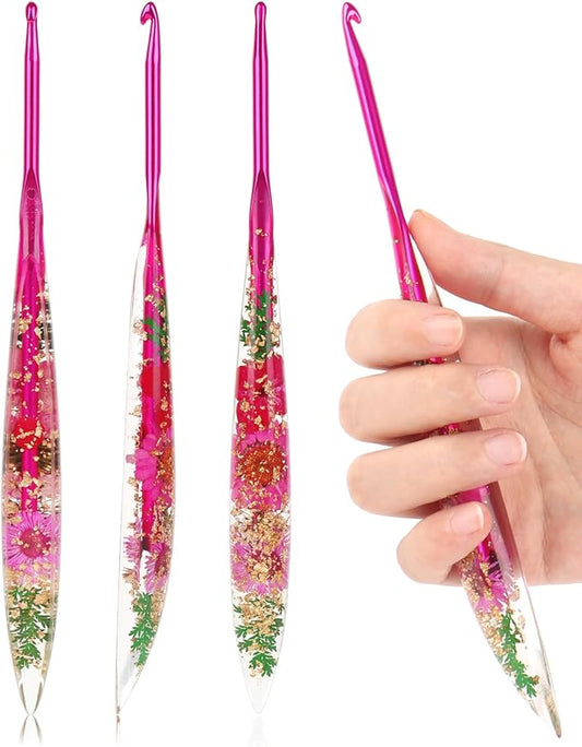 Coopay Crochet Hooks, 4.5mm Crochet Hook Ergonomic, See-Through Resin Handle with Flowers Inside, Pretty & Pleasant, Ideal for Crocheting Blankets, Dolls, Shawls, Hats, Scarves (7-4.5mm)