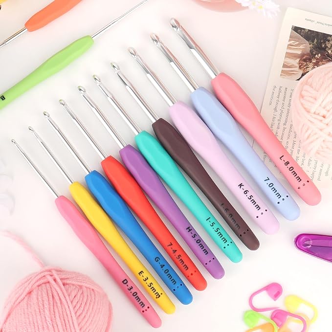 Coopay Crochet Hooks Set with Case, 12 Size Ergonomic Crochet Needles for Beginner Adult Arthritic Hands, 2mm(B)-8mm(L) Extra Long Knitting Hook for Crocheting Yarn- Great DIY Craft Christmas Gift