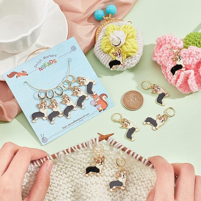 NBEADS 24 Pcs Dog Charms, Black Corgi Alloy Enamel Crochet Stitch Markers with Removable Locking Clasp for Sewing Accessories & Jewelry Making