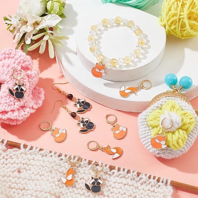 NBEADS 15 Pcs Fox Stitch Markers, Alloy Enamel Crochet Stitch Marker Charms Locking with 304 Stainless Steel Clasp for Crochet Weaving Sewing Accessories Quilting Jewelry Making