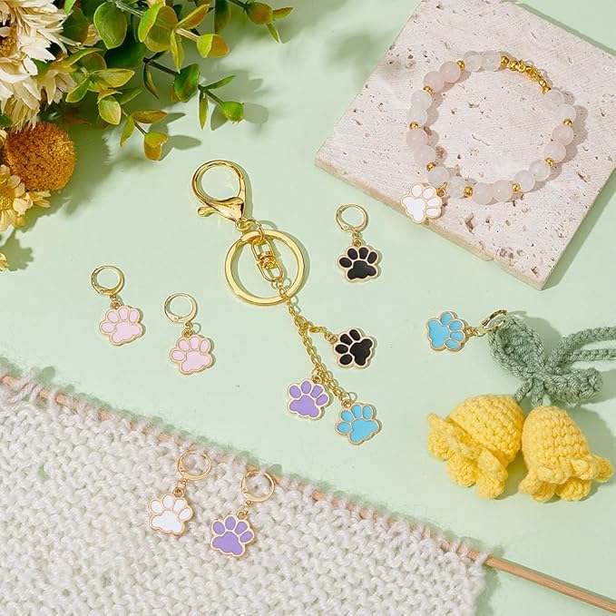 NBEADS 20 Pcs Dog Paw Stitch Markers, 5 Colors Enamel Alloy Crochet Charms Removable Dangle Locking for Knitting Weaving Sewing Accessories Quilting Handmade Jewelry