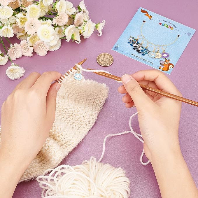 NBEADS 6 Pcs Sheep Stitch Markers, Alloy Enamel Crochet Stitch Marker Charms Locking Knitting DIY Handmade Gift for Weaving Sewing Accessories Quilting Jewelry Making